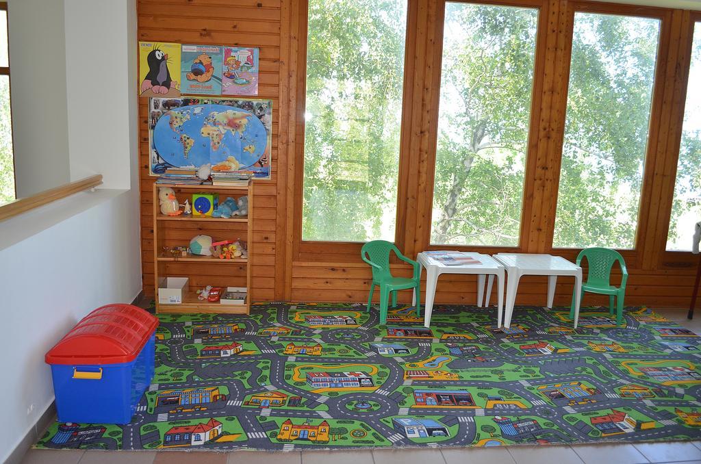 Hotel Holiday Шіофок Екстер'єр фото