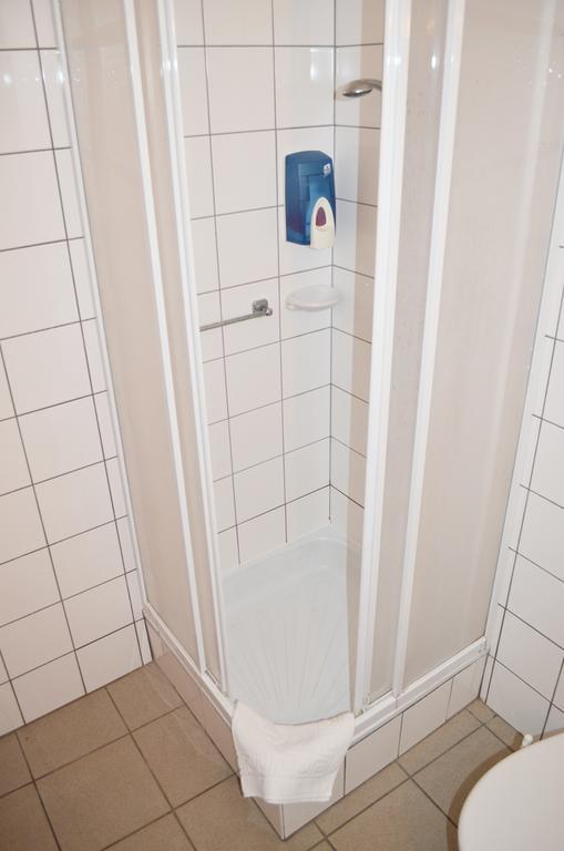 Hotel Holiday Шіофок Екстер'єр фото